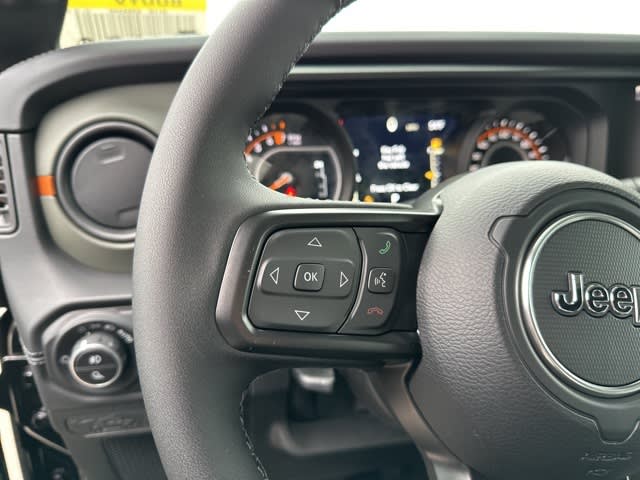 Thumbnail: 2026 Jeep Gladiator - 11