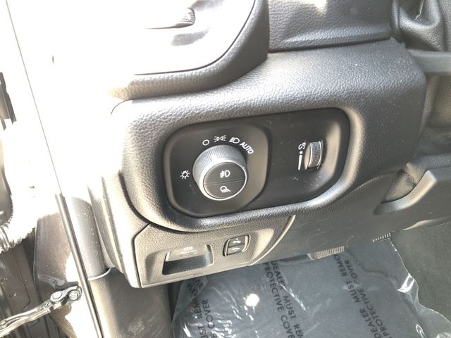 Thumbnail: 2021 RAM 1500 - 30