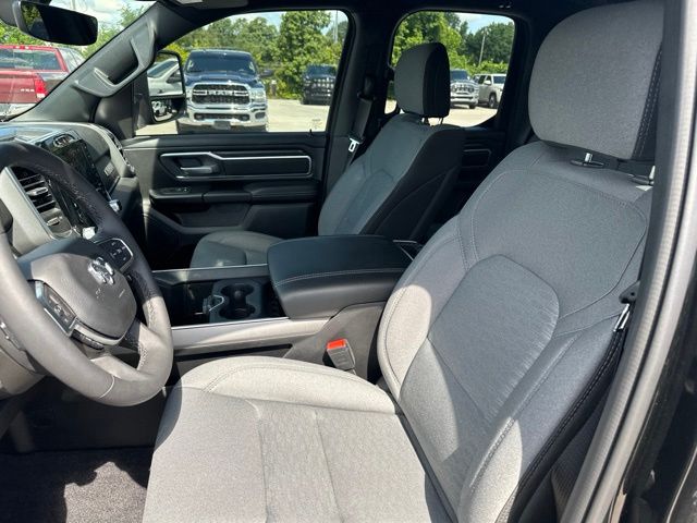 Thumbnail: 2025 RAM 1500 - 9