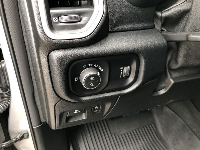 Thumbnail: 2021 RAM 1500 - 32