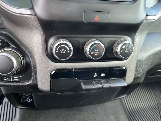 Thumbnail: 2019 RAM 1500 - 31