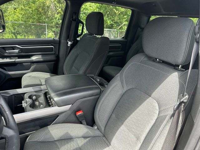 Thumbnail: 2025 RAM 1500 - 8