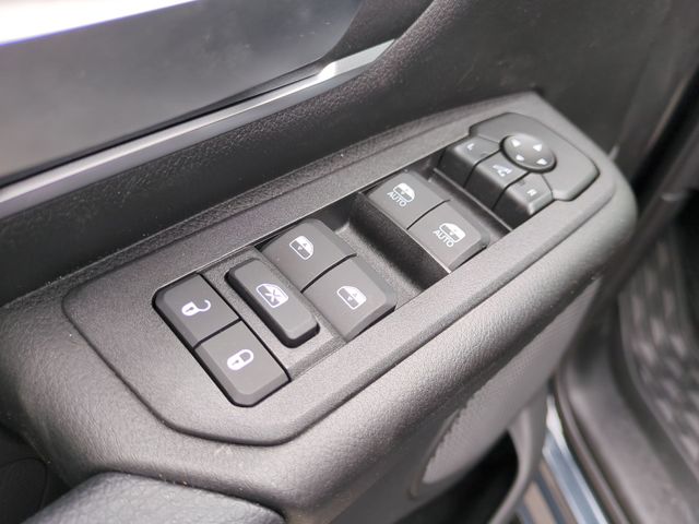 Thumbnail: 2026 RAM 1500 - 27