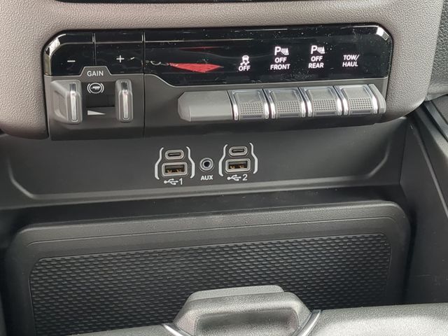 Thumbnail: 2026 RAM 1500 - 34