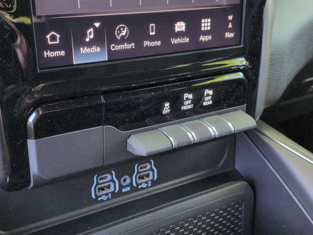 Thumbnail: 2026 RAM 1500 - 40