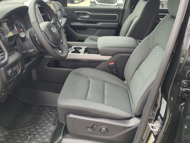 Thumbnail: 2026 RAM 1500 - 10
