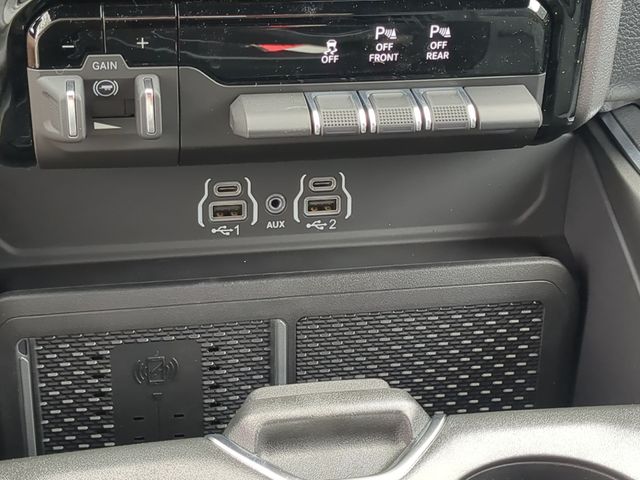 Thumbnail: 2026 RAM 1500 - 35