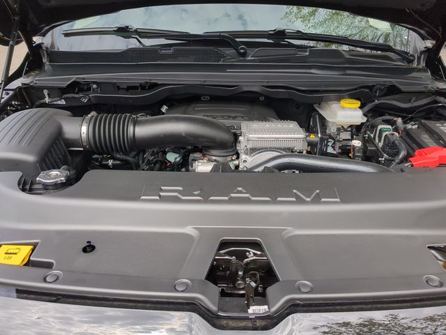 Thumbnail: 2026 RAM 1500 - 8