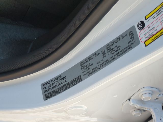 Thumbnail: 2026 RAM 1500 - 38