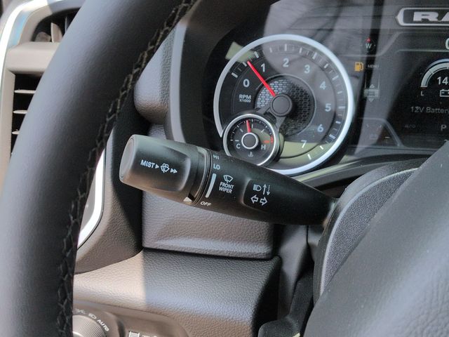 Thumbnail: 2026 RAM 1500 - 33