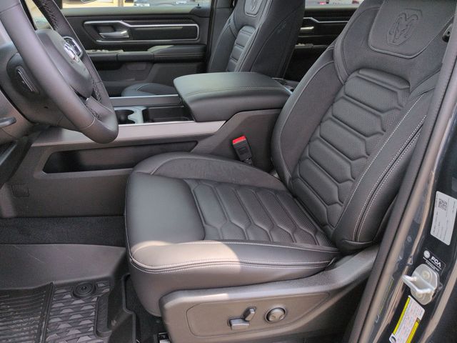 Thumbnail: 2026 RAM 1500 - 9