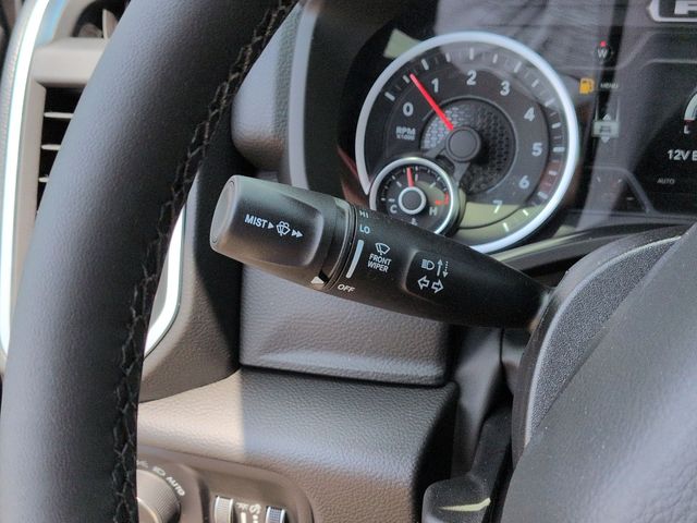 Thumbnail: 2026 RAM 1500 - 32