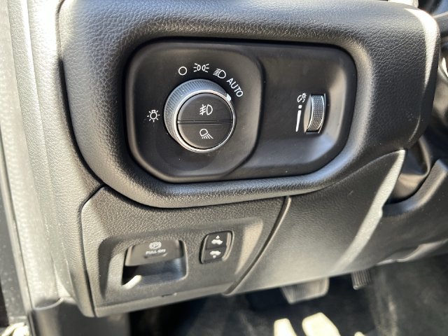 Thumbnail: 2023 RAM 1500 - 32