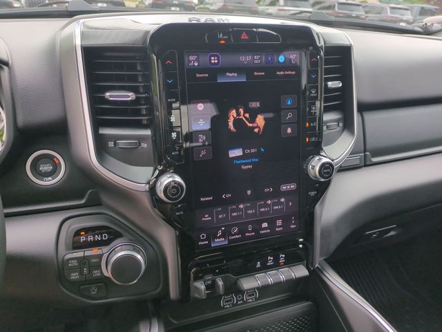Thumbnail: 2026 RAM 1500 - 33