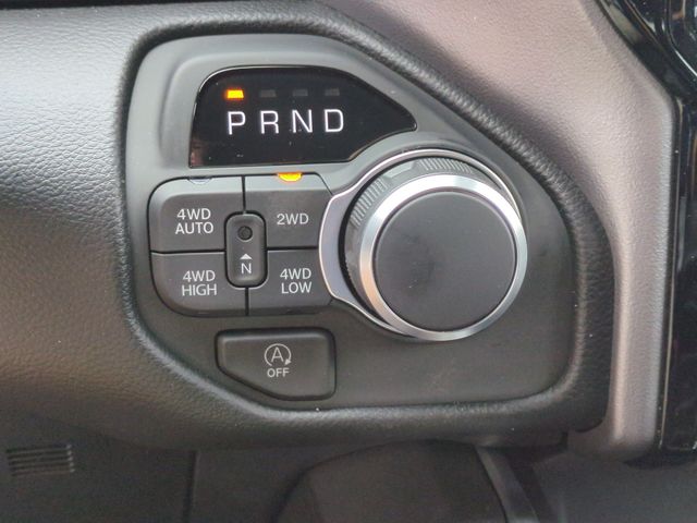 Thumbnail: 2026 RAM 1500 - 35