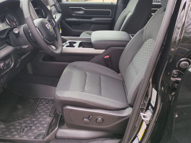 Thumbnail: 2026 RAM 1500 - 10