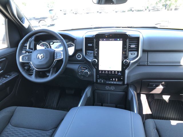 Thumbnail: 2026 RAM 1500 - 9
