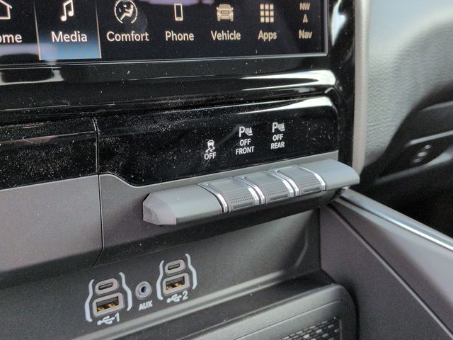 Thumbnail: 2026 RAM 1500 - 40
