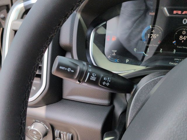 Thumbnail: 2026 RAM 1500 - 32