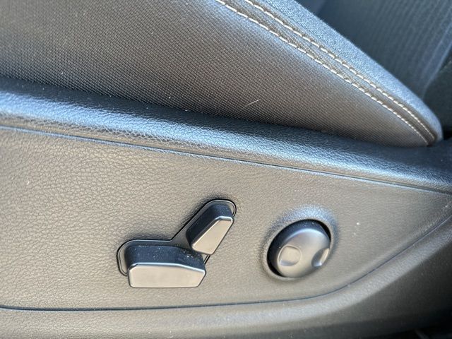 Thumbnail: 2023 RAM 1500 - 12