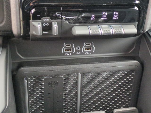 Thumbnail: 2026 RAM 1500 - 35