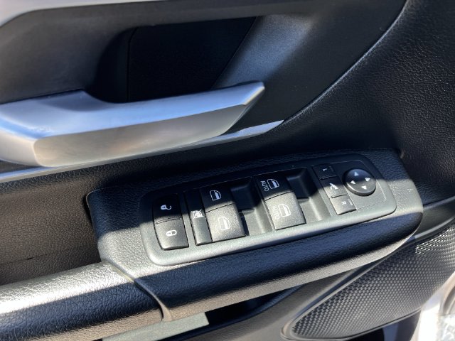 Thumbnail: 2020 RAM 1500 - 32