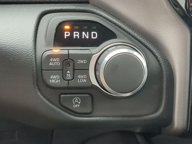 Thumbnail: 2026 RAM 1500 - 35