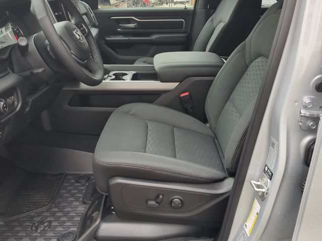 Thumbnail: 2026 RAM 1500 - 10