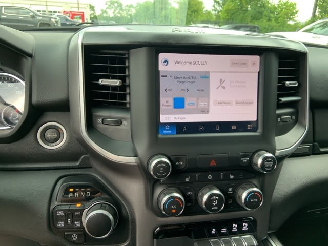 Thumbnail: 2022 RAM 1500 - 10