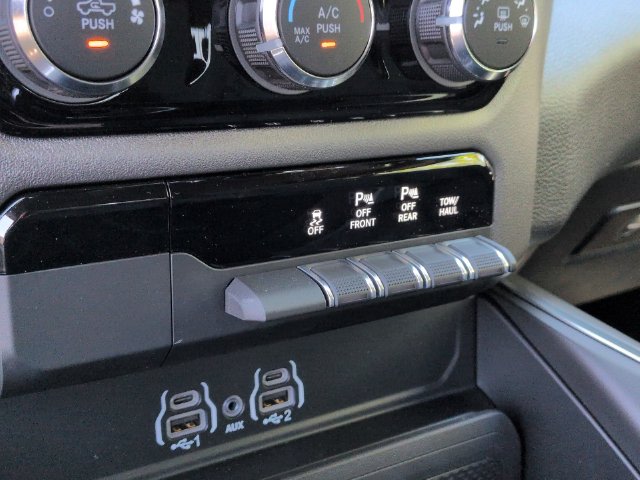 Thumbnail: 2026 RAM 1500 - 39