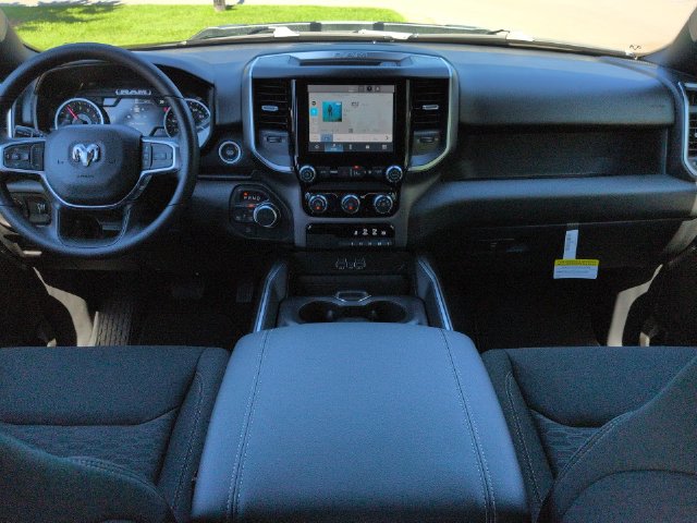 Thumbnail: 2026 RAM 1500 - 10