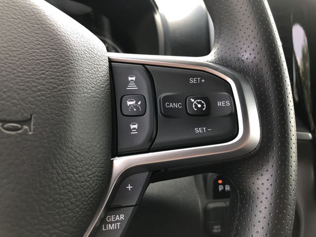 Thumbnail: 2026 RAM 1500 - 25