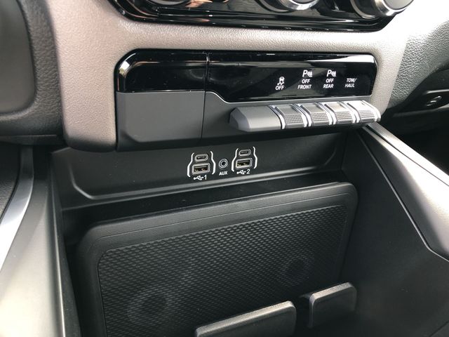 Thumbnail: 2026 RAM 1500 - 28