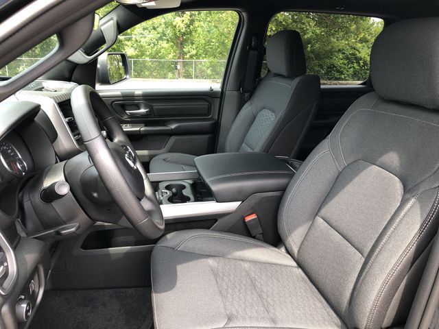 Thumbnail: 2026 RAM 1500 - 9