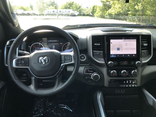 Thumbnail: 2026 RAM 1500 - 9