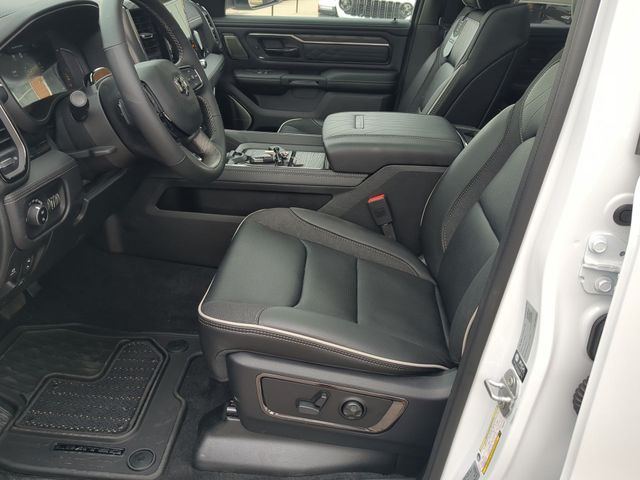 Thumbnail: 2026 RAM 1500 - 9