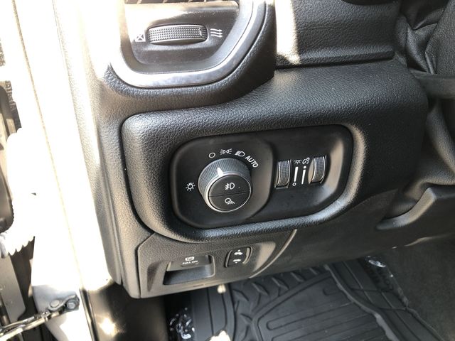 Thumbnail: 2022 RAM 1500 - 32
