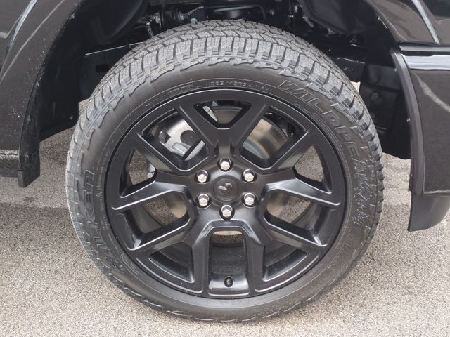 Thumbnail: 2026 RAM 1500 - 6