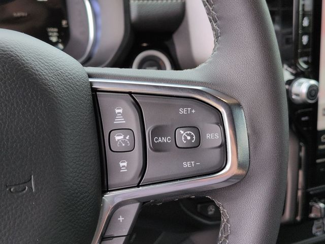 Thumbnail: 2026 RAM 1500 - 32