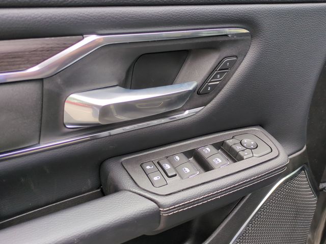 Thumbnail: 2026 RAM 1500 - 25
