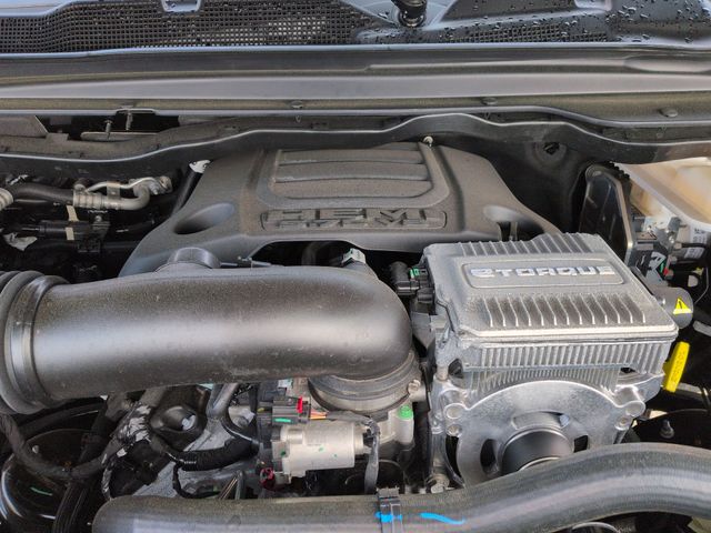 Thumbnail: 2026 RAM 1500 - 9