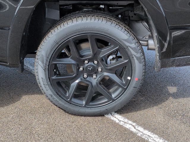 Thumbnail: 2026 RAM 1500 - 8
