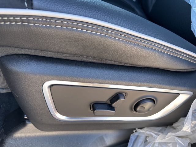 Thumbnail: 2026 RAM 1500 - 7