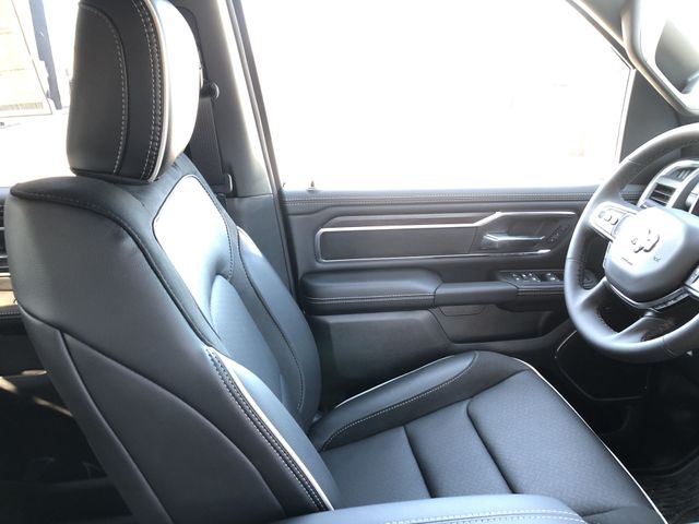 Thumbnail: 2026 RAM 1500 - 9