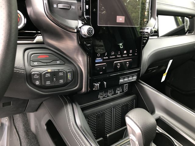 Thumbnail: 2026 RAM 1500 - 13