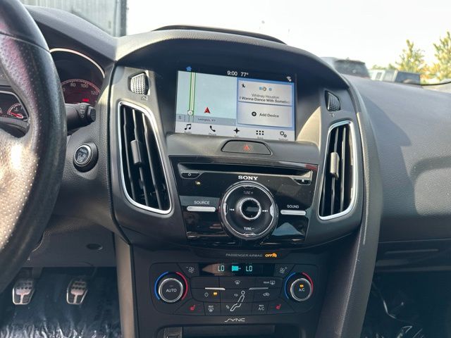 Thumbnail: 2017 Ford Focus - 10