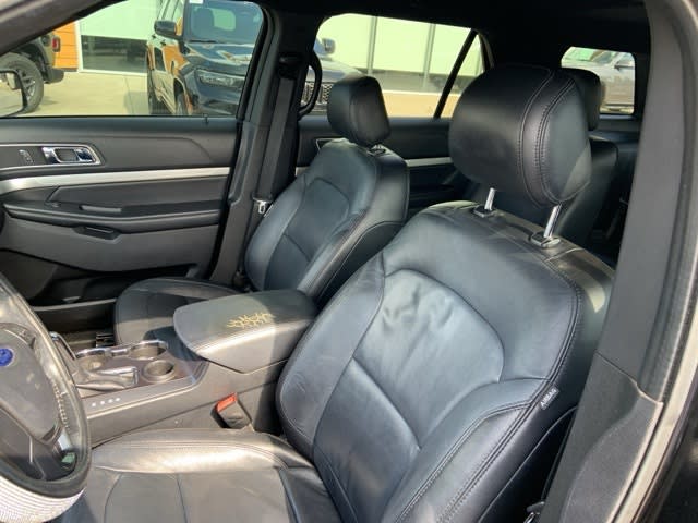 Image 6 of 2016 Ford Explorer