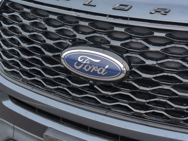 Thumbnail: 2022 Ford Explorer - 7