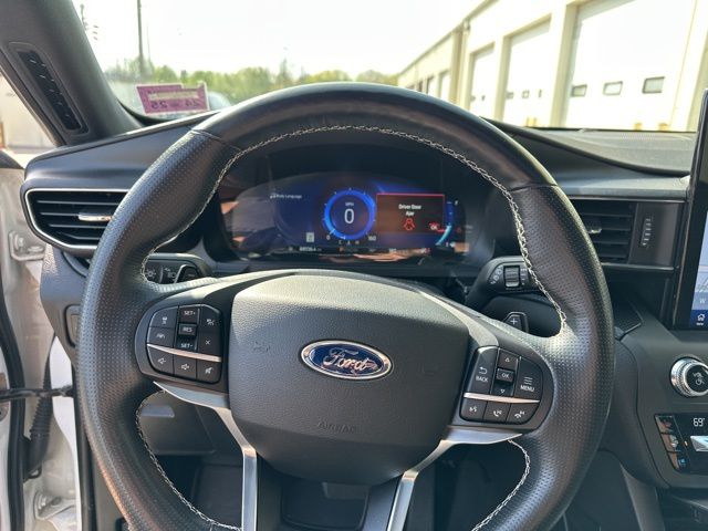 Thumbnail: 2020 Ford Explorer - 7