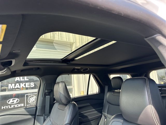 Thumbnail: 2020 Ford Explorer - 13